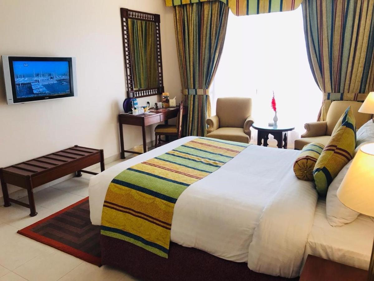 Beach Luxury Hotel Karachi Luaran gambar