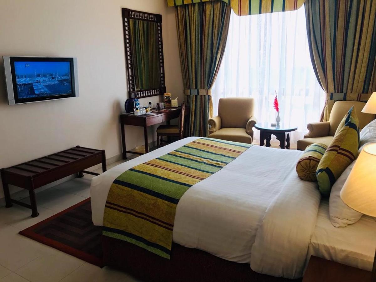 Beach Luxury Hotel Karachi Luaran gambar