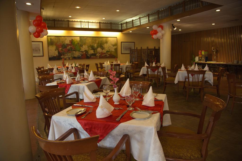 Beach Luxury Hotel Karachi Luaran gambar
