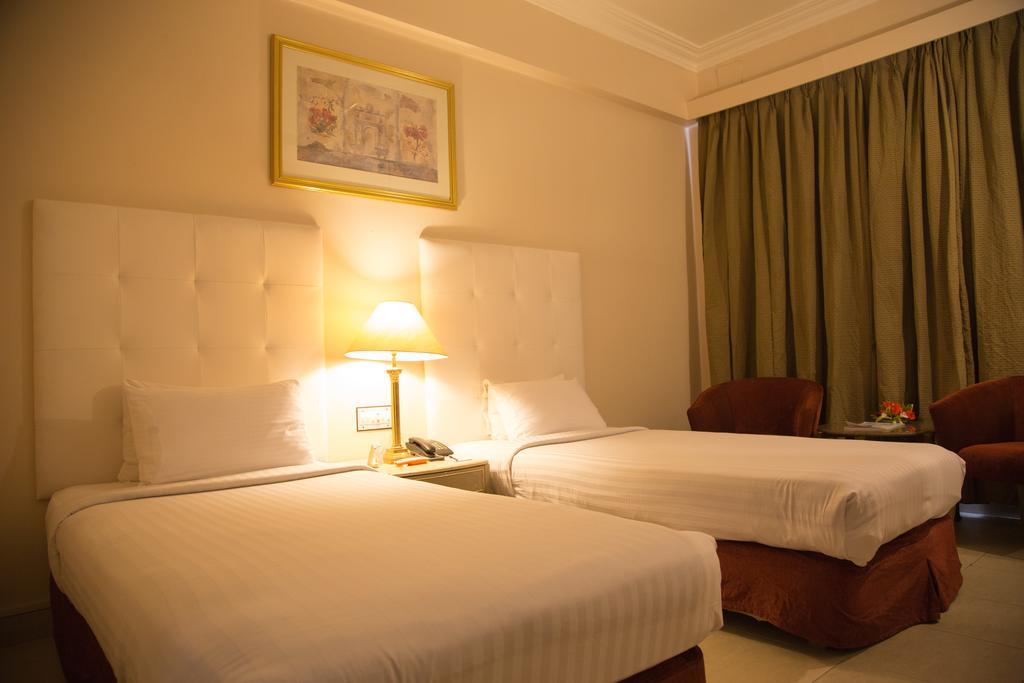 Beach Luxury Hotel Karachi Luaran gambar