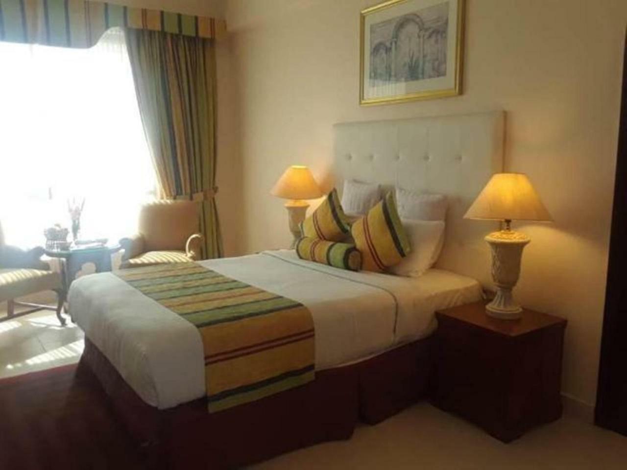 Beach Luxury Hotel Karachi Luaran gambar